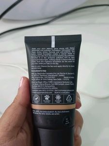 NYKAA SKINshield Foundation