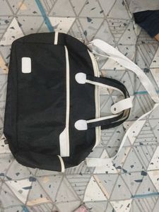Stylish Black Travel/Gym Duffel Bag with Shoulder