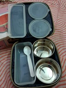 square lunch box with pouch