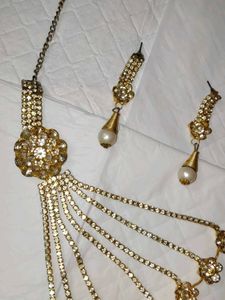 Elegant Necklace &amp; Earring Set