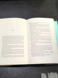 Shopaholic &amp; Sister by Sophie Kinsella