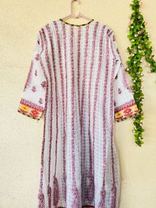 White &amp; Maroon Printed Kurta