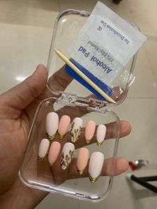 Designer Press-On Nails Set
