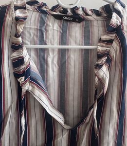 Only - Striped Ruffle Neck Blouse
