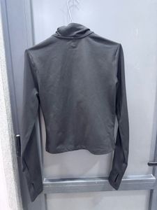 H&amp;M Women's Black Zip-Up active Jacket