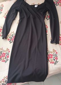 Elegant Black Midi Dress