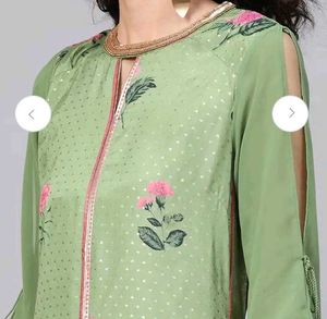 Green Floral Kurta by Wishful