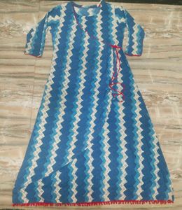 Versatile Blue Chevron Wrap Dress