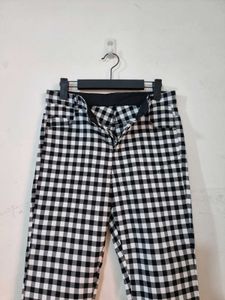 Gingham Cropped Pants