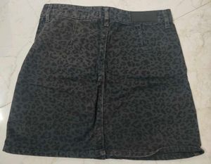 Leopard Print Button-Front Denim Skirt