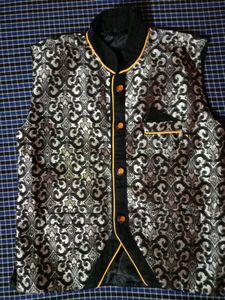 Vintage Style Patterned Vest