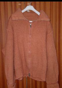Ribbed Knit Zip-Up Sweater 🤎