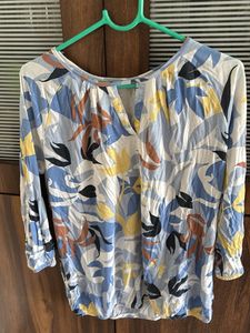 Floral Print V-Neck Long Sleeve Top