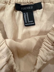 Forever 21 Ruffled Off-Shoulder Crop Top(M)