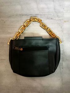 Black Handbags For Women