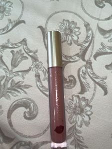essence What the fake plumping lip filler