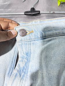 WRANGLER Light Wash Relaxed Fit Jeans