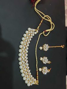 Elegant Pearl &amp; Crystal Choker