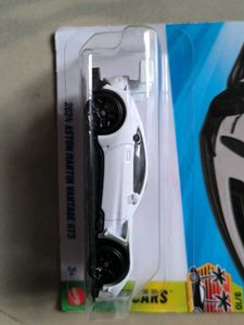 Hot Wheels 2024 Aston Martin Vantage GT3