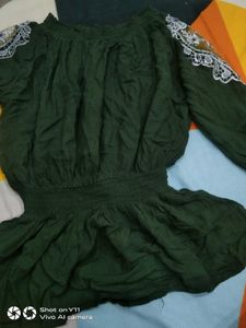 Stylish Green Off-Shoulder Top with Lace Detail