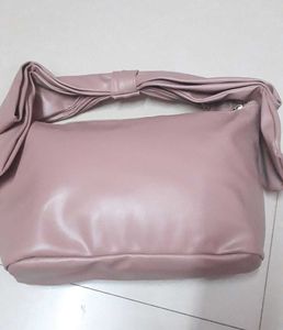 myglamm Bow Handbag