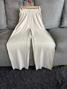 Relaxed Ribbed Wide Leg Pants