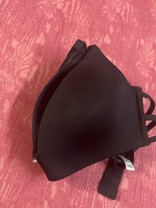 Black Lightly Padded Non Wired Bra(32D)