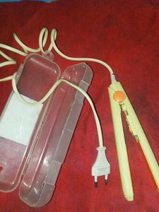 Small Women's Straightener
