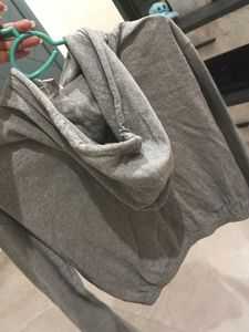 H&amp;M Cropped Grey Hoodie