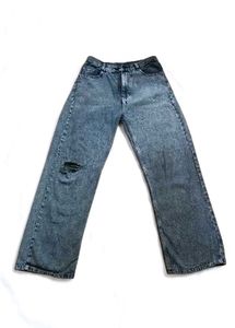 Trendy Straight Fit Distressed Jeans