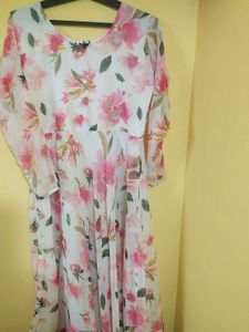 Elegant Floral Maxi Dress with shawl