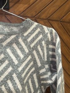 Geometric Pattern Knit Sweater
