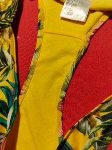 Yellow Floral Printed H&amp;M Bikini Bottom – Size/M