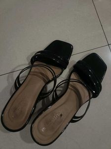 Chic Black Strappy Square Toe Flats