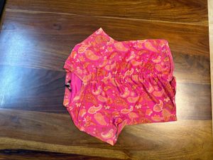 pink crop top
