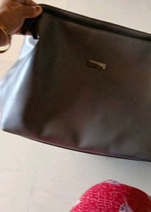 2 bags selling for Rs 400