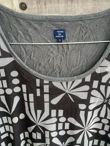 Stylish Graphic Print Long Sleeve Top