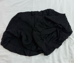 Black Pleated Short