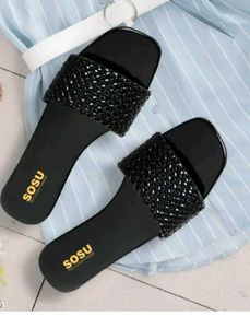 Women stylish black flats