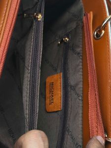 Michael Kors hand Bag - Light Green 💚