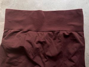 high-waisted, seamless, scrunch-butt athletic legg