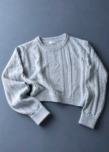 POWDER BLUE HEART & CABLE-KNIT CROPPED SWEATER
