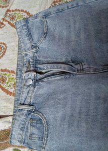 Light Wash Ripped Wide Leg Jeans
