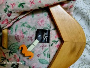 Cute Floral Print Button-Up Shirt