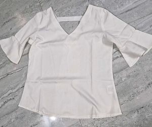Chic Bell Sleeve V-Neck Top