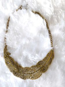 Elegant Gold Leaf Statement Necklace