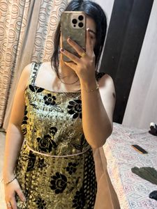 Stunning Ethnic Gown with Floral Print❤️