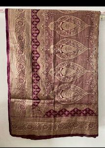 Elegant Purple Silk Saree with Intricate Weave