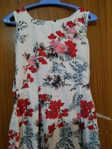 Floral Sleeveless Midi Dress