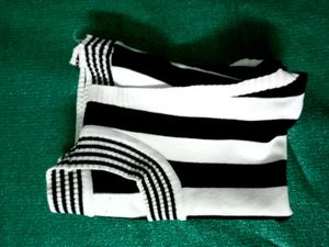 Classic Black &amp; White Striped Top